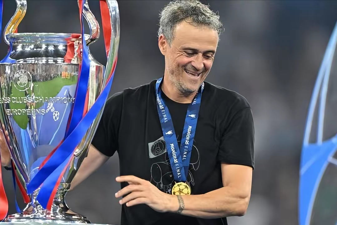 包含法国杯赛后再迎强敌,犹他爵士再遭质疑,主帅态度:赛场秩序良好,控场能力受关注的词条 包含法国杯赛后再迎强敌,犹他爵士再遭质疑,主帅态度:赛场秩序良好,控场能力受关注的词条