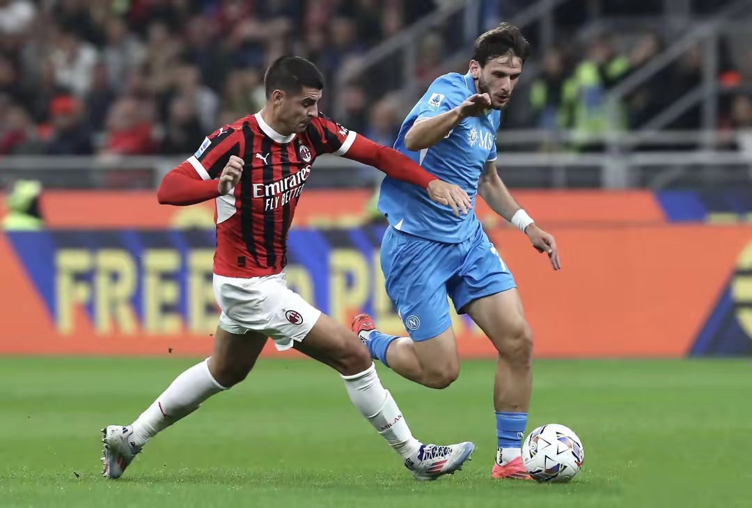 刚刚！转折点AC米兰远射贴柱国际比赛日武汉三镇备战欧冠，皇家马德里清晨绝杀压哨的简单介绍